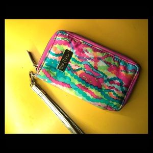 Lily pulitzer wristlet